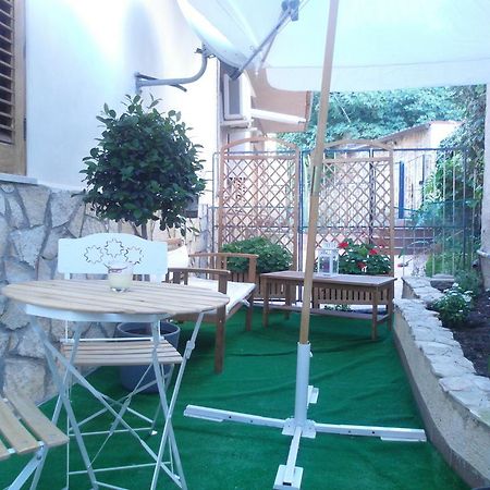 باليرمو B&B La Piazzetta المظهر الخارجي الصورة