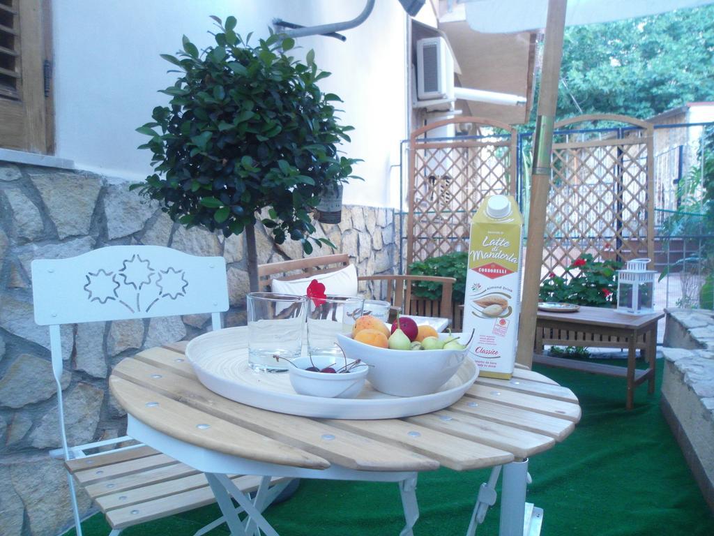 باليرمو B&B La Piazzetta المظهر الخارجي الصورة