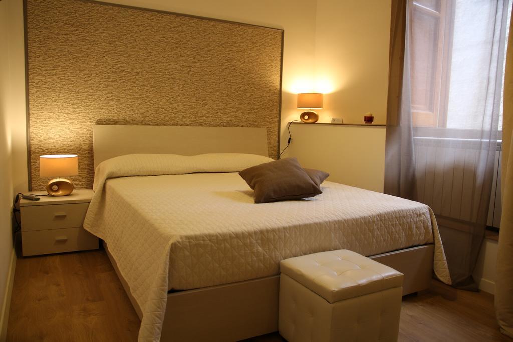 باليرمو B&B La Piazzetta الغرفة الصورة